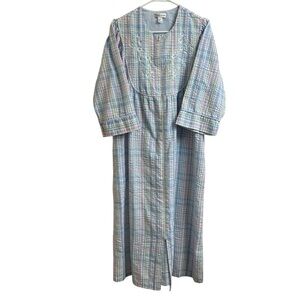 Miss Elaine Women’s Size M Pastel Plaid Seersucker Full Zip House Coat Robe